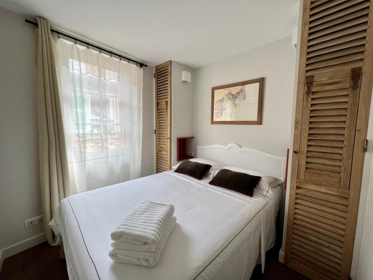 Les Petits Volets 2 Bed & Breakfast Антиб Екстериор снимка