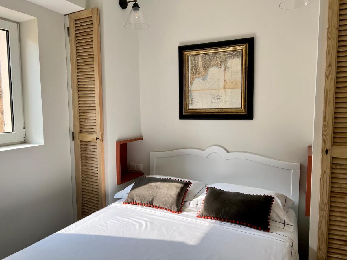 Les Petits Volets 2 Bed & Breakfast Антиб Екстериор снимка